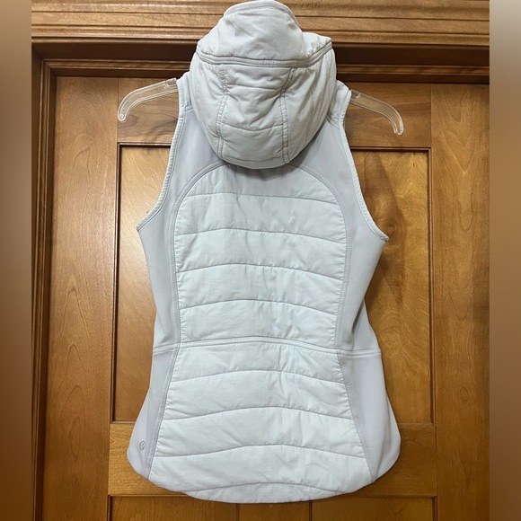 Lululemon Extra Mile Vest Gray Size 6 in Gray - Picture 4 of 11